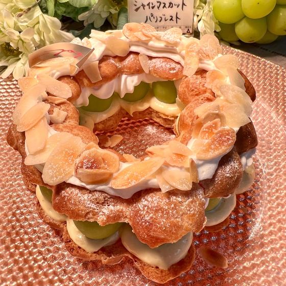 ホテル八木でこれまでに作られてきたスイーツ